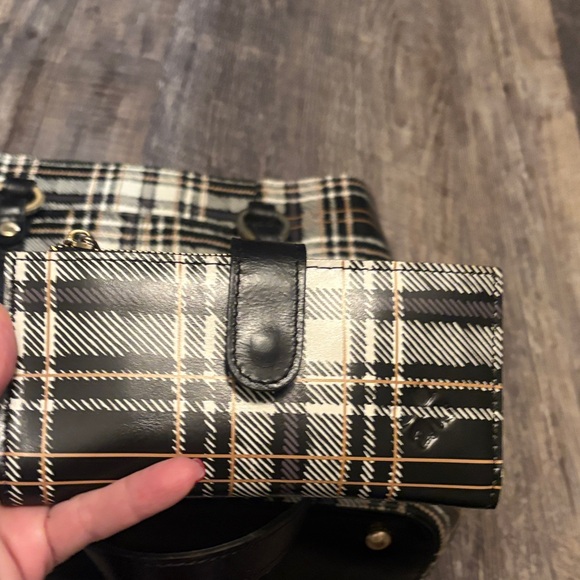 NWT Patricia Nash Nazari Leather Wallet in the Black and White and Tote - Picture 5 of 9